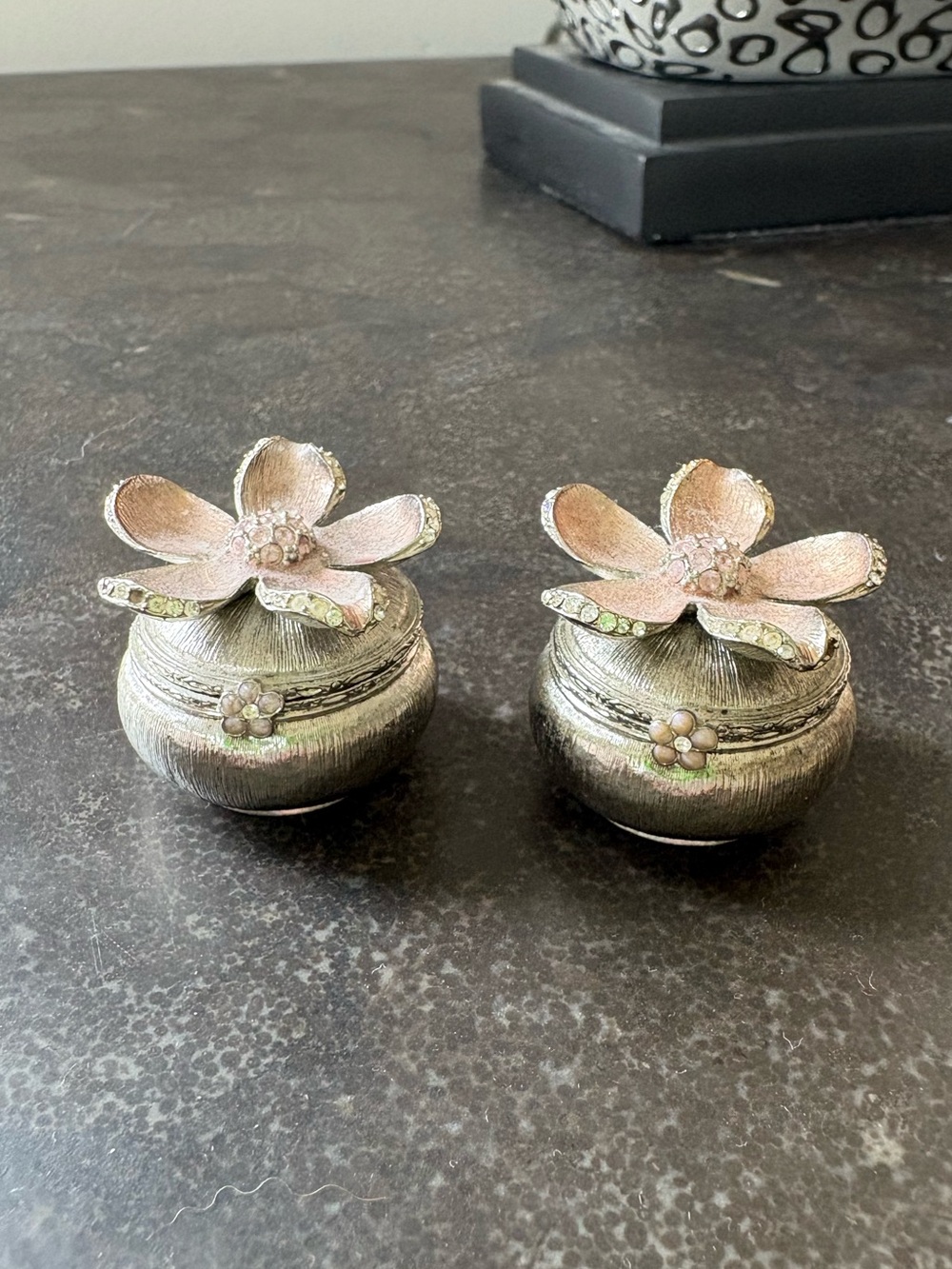 JAY STRONGWATER Pair of Metal and Rhinestone Decorative Pill/Trinket Boxes - Picture 3 of 9